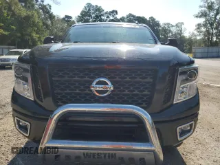 2018 Nissan Titan XD SV with VIN 1N6BA1F45JN528365, listed as a Copart auction lot 67958794 with 113,658 mi miles and Salvage Title. Bid and sale history available at carsss.com. Image 5.