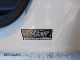 2015 Volkswagen Passat SE с VIN 1VWBS7A31FC075721, выставлен на аукционе IAAI как лот 42326684 с пробегом 177 448 миль миль и . История ставок и продаж доступна на DreamBid. Изображение 9.