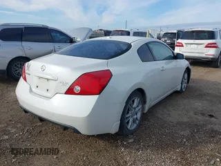 2008 Nissan Altima 3.5 SE with VIN 1N4BL24E58C121284, listed as a IAAI auction lot 41384285 with 153,348 mi miles. Bid and sale history available at carsss.com. Image 4.