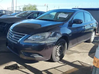 2014 Nissan Sentra SV z VIN 3N1AB7AP5EL674158, wystawiony jako IAAI lot #42542258 z przebiegiem 71 022 mil mil oraz . Historia ofert i sprzedaży dostępna na DreamBid. Obrazek 2.