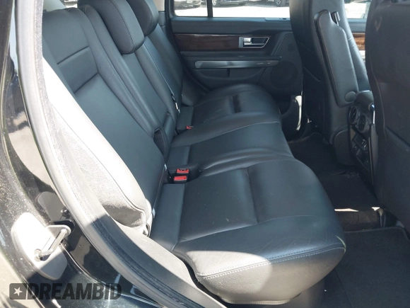 2011 Land Rover Range Rover Sport HSE z VIN SALSF2D4XBA704549, wystawiony jako IAAI lot #42641832 z przebiegiem 245 162 mil mil oraz . Historia ofert i sprzedaży dostępna na DreamBid. Obrazek 8.