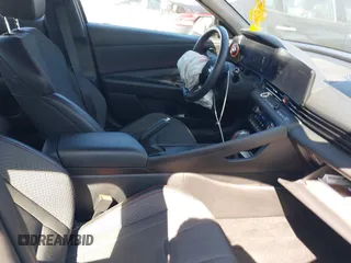 2023 Hyundai Elantra N Line z VIN KMHLR4AF9PU517535, wystawiony jako IAAI lot #41983629 z przebiegiem 20 988 mil mil oraz . Historia ofert i sprzedaży dostępna na DreamBid. Obrazek 5.