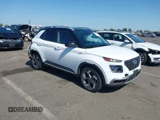 2022 Hyundai Venue SEL z VIN KMHRC8A36NU137915, wystawiony jako IAAI lot #42626386 z przebiegiem 33 657 mil mil oraz . Historia ofert i sprzedaży dostępna na DreamBid. Obrazek 1.