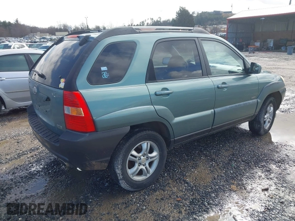 2005 Kia Sportage LX with VIN KNDJE723357058608, listed as a IAAI auction lot 41564533 with 262,794 mi miles and . Bid and sale history available at carsss.com. Image 4.