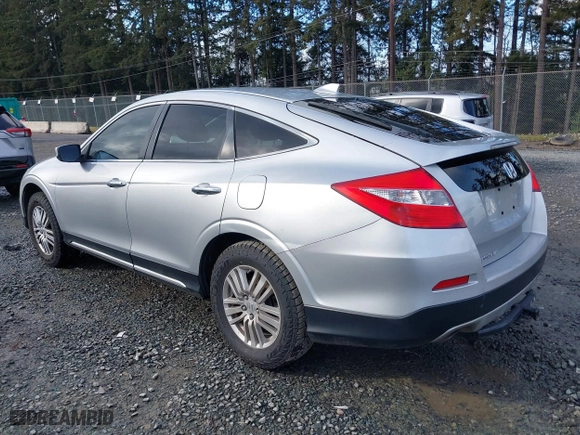 2013 Honda Crosstour EX with VIN 5J6TF3H30DL002597, listed as a IAAI auction lot 41789253 with 101,231 mi miles. Bid and sale history available at carsss.com. Image 3.
