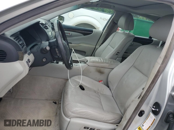 2007 Lexus LS 460 with VIN JTHBL46F175014438, listed as a Copart auction lot 62513655 with 128,213 mi miles and Salvage title. Bid and sale history available at DreamBid. Image 7.