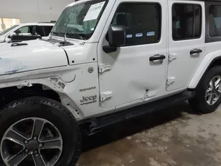 2021 Jeep Wrangler Unlimited Sahara with VIN 1C4HJXEG2MW655357, listed as a IAAI auction lot 41724695 with 37,644 mi miles and . Bid and sale history available at DreamBid. Image 6.