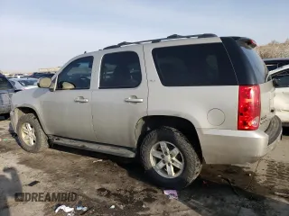 2009 GMC Yukon SLT w/4SB with VIN 1GKFK33009R240907, listed as a Copart auction lot 45922255 with 295,760 mi miles and Salvage Title. Bid and sale history available at carsss.com. Image 2.
