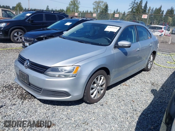 2013 Volkswagen Jetta SE z VIN 3VWDP7AJ0DM447943, wystawiony jako IAAI lot #42021858 z przebiegiem 127 083 mil mil oraz . Historia ofert i sprzedaży dostępna na DreamBid. Obrazek 17.