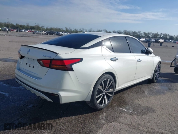 2019 Nissan Altima 2.5 Platinum with VIN 1N4BL4FV7KC219605, listed as a IAAI auction lot 40867438 with 80,208 mi miles. Bid and sale history available at carsss.com. Image 4.