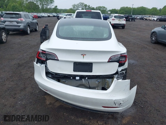 2023 Tesla Model 3 z VIN 5YJ3E1EA6PF570876, wystawiony jako IAAI lot #42366310 z przebiegiem 13 005 mil mil oraz . Historia ofert i sprzedaży dostępna na DreamBid. Obrazek 16.