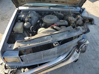 1989 Chevrolet Blazer z VIN 1GNCS18Z9K8255600, wystawiony jako Copart lot #76288754 z przebiegiem 224 837 mil mil oraz Nie do naprawy • Non repairable. Historia ofert i sprzedaży dostępna na DreamBid. Obrazek 12.