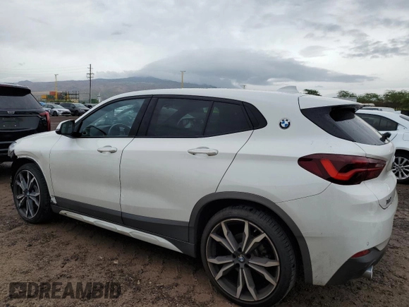 2022 BMW X2 sDrive28i with VIN WBXYH9C02N5U69017, listed as a Copart auction lot 68391504 with 5,201 mi miles and Salvage Title. Bid and sale history available at carsss.com. Image 2.