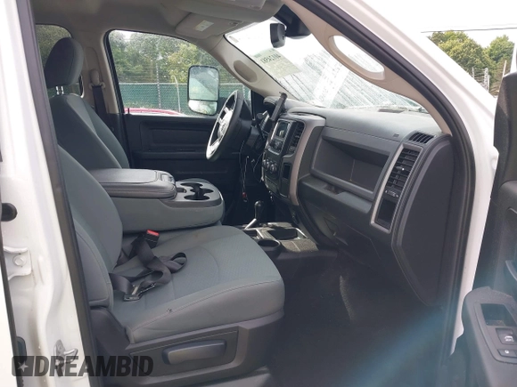 2018 Ram 2500 Tradesman with VIN 3C6UR5CL4JG207120, listed as a IAAI auction lot 40124581 with 191,567 mi miles and . Bid and sale history available at DreamBid. Image 5.