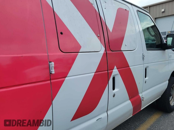 2012 Ford Econoline Cargo Commercial с VIN 1FTNE2EL5CDB21030, выставлен на аукционе IAAI как лот 42787301 с пробегом 93 706 миль миль и . История ставок и продаж доступна на DreamBid. Изображение 21.
