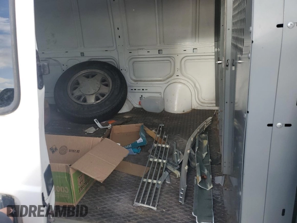 2002 Chevrolet Astro Cargo z VIN 1GCDL19X62B131620, wystawiony jako Copart lot #86748144 z przebiegiem Nie podano mil oraz Szkoda całkowita • Salvage title. Historia ofert i sprzedaży dostępna na DreamBid. Obrazek 11.