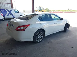 2010 Nissan Maxima 3.5 SV with VIN 1N4AA5AP7AC831432, listed as a IAAI auction lot 41967258 with 180,822 mi miles. Bid and sale history available at carsss.com. Image 4.