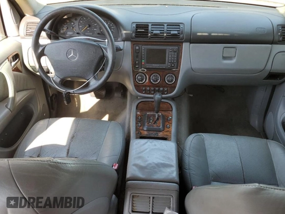 2002 Mercedes-Benz M 320/430/500 z VIN 4JGAB54EX2A324132, wystawiony jako Copart lot #48640075 z przebiegiem Nie podano mil oraz Nie do naprawy • Non repairable. Historia ofert i sprzedaży dostępna na DreamBid. Obrazek 8.