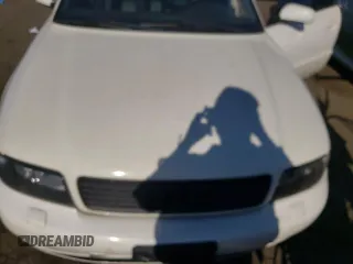 1999 Audi A4 с VIN WAUCB28D7XA286800, выставлен на аукционе Copart как лот 76074584 с пробегом 186 054 миль миль и Списание • Salvage title. История ставок и продаж доступна на DreamBid. Изображение 11.