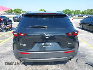 2025 Mazda CX-50 S Premium z VIN 7MMVABDM6SN348791, wystawiony jako IAAI lot #42340944 z przebiegiem 6202 mil mil oraz . Historia ofert i sprzedaży dostępna na DreamBid. Obrazek 17.