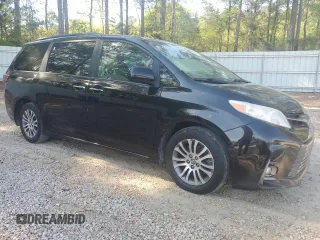 2018 Toyota Sienna XLE Auto Access Seat with VIN 5TDYZ3DC3JS933243, listed as a Copart auction lot 53480165 with 125,677 mi miles and Clean Title. Bid and sale history available at DreamBid. Image 4.