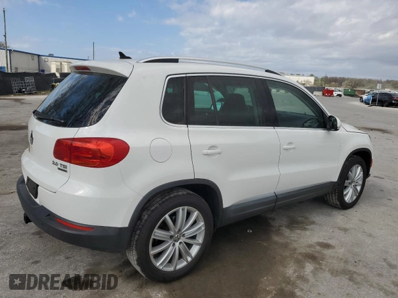 2012 Volkswagen Tiguan S with VIN WVGBV7AXXCW594060, listed as a Copart auction lot 45521095 with 146,035 mi miles and Salvage Title. Bid and sale history available at DreamBid. Image 3.