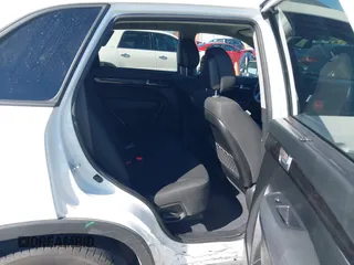 2014 Kia Sorento LX with VIN 5XYKTDA73EG471659, listed as a IAAI auction lot 41704991 with 118,617 mi miles. Bid and sale history available at carsss.com. Image 8.