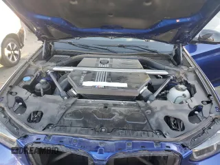 2023 BMW X4 M z VIN 5YM23EC08P9P65351, wystawiony jako Copart lot #77847174 z przebiegiem 16 197 mil mil oraz Szkoda całkowita • Salvage title. Historia ofert i sprzedaży dostępna na DreamBid. Obrazek 12.