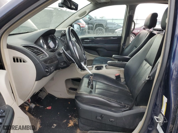 2013 Chrysler Town & Country Touring-L with VIN 2C4RC1CG2DR586208, listed as a Copart auction lot 86973944 with 182,950 mi miles and Clean Title. Bid and sale history available at carsss.com. Image 7.