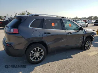 2021 Jeep Cherokee Latitude Plus z VIN 1C4PJLLB6MD187284, wystawiony jako Copart lot #66319094 z przebiegiem 77 876 mil mil oraz Szkoda całkowita • Salvage title. Historia ofert i sprzedaży dostępna na DreamBid. Obrazek 3.