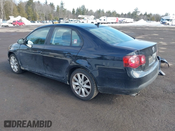2010 Volkswagen Jetta Wolfsburg Edition с VIN 3VWRA7AJ0AM045102, выставлен на аукционе IAAI как лот 41638011 с пробегом 149 622 миль миль и . История ставок и продаж доступна на DreamBid. Изображение 3.