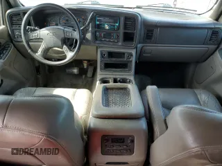 2004 Chevrolet Suburban LT z VIN 1GNEC16Z34J242670, wystawiony jako Copart lot #60987725 z przebiegiem 277 961 mil mil oraz Szkoda całkowita • Salvage title. Historia ofert i sprzedaży dostępna na DreamBid. Obrazek 8.