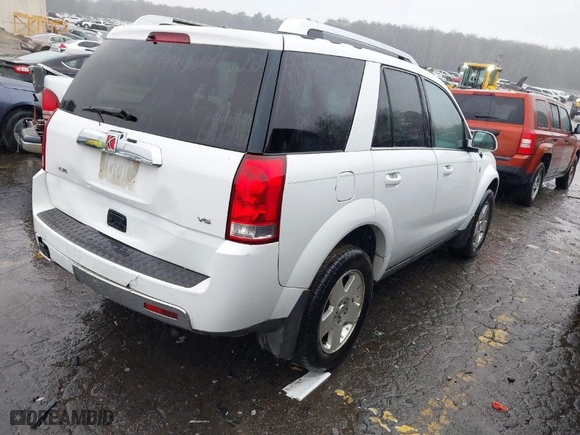 2006 Saturn VUE with VIN 5GZCZ53426S895629, listed as a IAAI auction lot 41567279 with 157,126 mi miles. Bid and sale history available at carsss.com. Image 4.