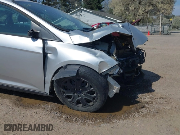 2012 Ford Focus SE with VIN 1FAHP3F2XCL217086, listed as a IAAI auction lot 42072717 with 112,549 mi miles. Bid and sale history available at carsss.com. Image 18.