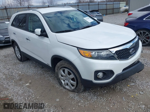 2012 Kia Sorento LX with VIN 5XYKTDA20CG210698, listed as a IAAI auction lot 41728400 with 80,463 mi miles. Bid and sale history available at carsss.com. Image 1.