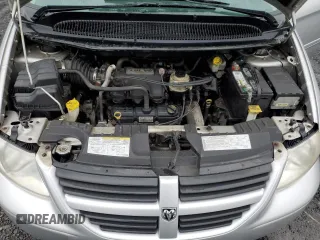 2006 Dodge Grand Caravan SXT z VIN 2D4GP44L56R786238, wystawiony jako Copart lot #55799425 z przebiegiem 173 150 mil mil oraz Czysty tytuł • Clean title. Historia ofert i sprzedaży dostępna na DreamBid. Obrazek 12.