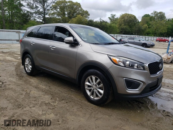 2018 Kia Sorento LX z VIN 5XYPG4A31JG345348, wystawiony jako Copart lot #55413455 z przebiegiem 64 868 mil mil oraz Szkoda całkowita • Salvage title. Historia ofert i sprzedaży dostępna na DreamBid. Obrazek 4.