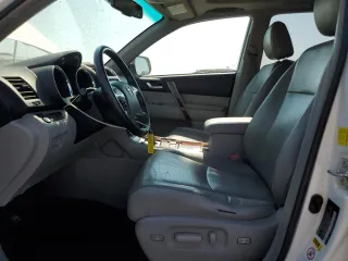 2011 Toyota Highlander Limited z VIN 5TDDK3EH7BS043407, wystawiony jako Copart lot #64230775 z przebiegiem 158 760 mil mil oraz Szkoda całkowita • Salvage title. Historia ofert i sprzedaży dostępna na DreamBid. Obrazek 7.