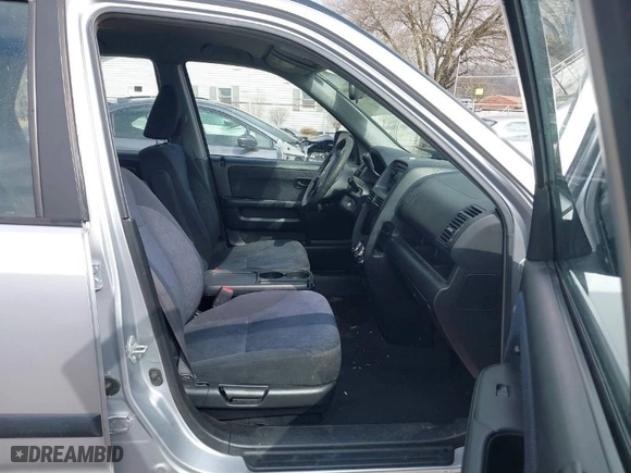 2005 Honda CR-V LX with VIN JHLRD78535C042479, listed as a IAAI auction lot 41682963 with 216,777 mi miles. Bid and sale history available at carsss.com. Image 5.