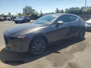 2021 Mazda 3 Select with VIN JM1BPAKL3M1404461, listed as a Copart auction lot 64899415 with 17,263 mi miles and Salvage title. Bid and sale history available at DreamBid. Image 1.
