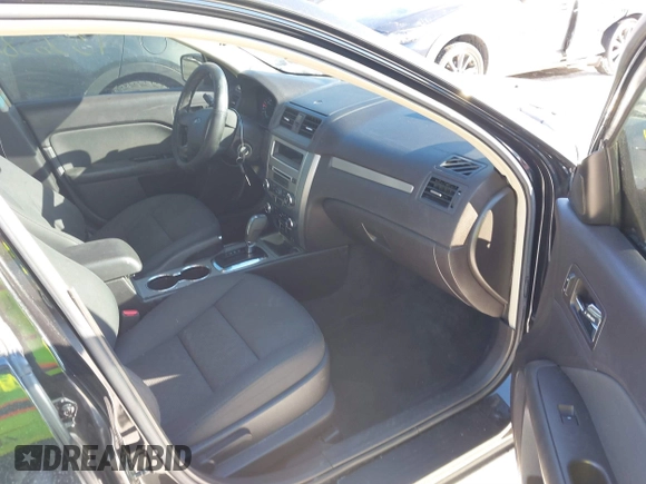 2010 Ford Fusion SE with VIN 3FAHP0HA4AR343672, listed as a IAAI auction lot 41309811 with 135,658 mi miles. Bid and sale history available at carsss.com. Image 4.