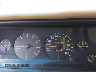 1995 Jeep Grand Cherokee Limited with VIN 1J4GZ78Y0SC578277, listed as a IAAI auction lot 42082848 with 174,288 mi miles. Bid and sale history available at carsss.com. Image 7.