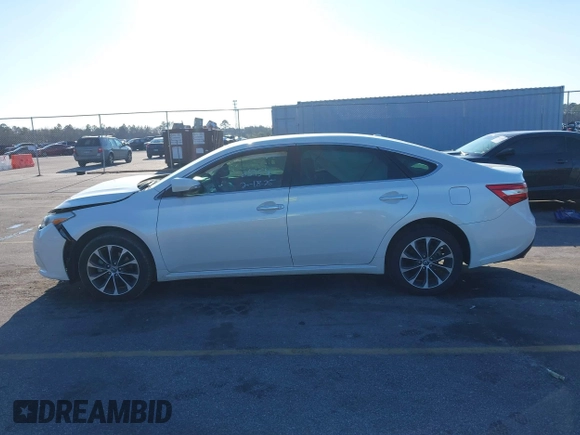 2018 Toyota Avalon XLE with VIN 4T1BK1EB8JU280176, listed as a IAAI auction lot 41632952 with 73,991 mi miles. Bid and sale history available at carsss.com. Image 14.