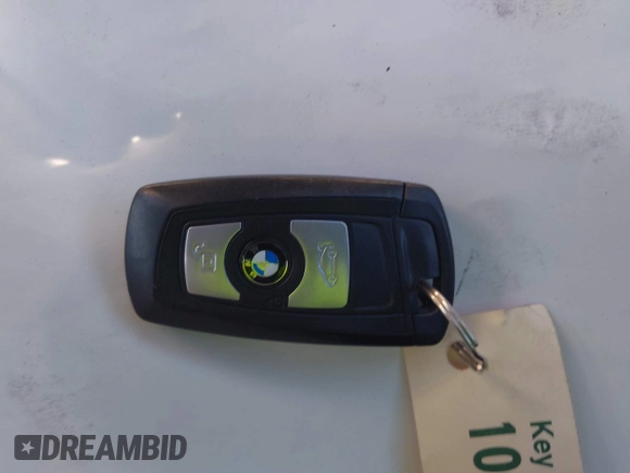 2015 BMW 3 Series 320i xDrive с VIN WBA3C3G55FNS73810, выставлен на аукционе IAAI как лот 41822468 с пробегом 76 779 миль миль и . История ставок и продаж доступна на DreamBid. Изображение 11.