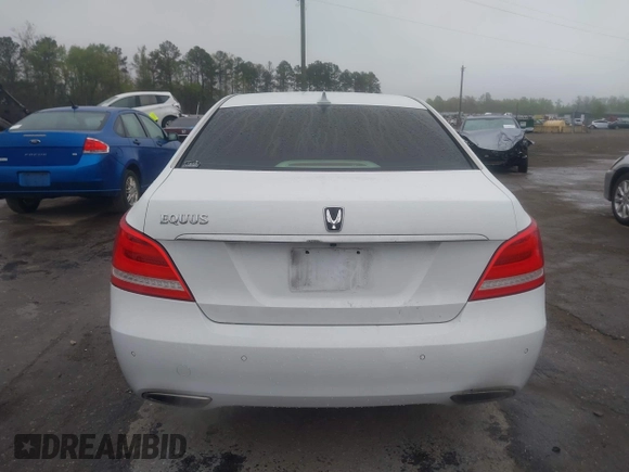 2016 Hyundai Equus Signature z VIN KMHGH4JH5GU106039, wystawiony jako IAAI lot #41913941 z przebiegiem 103 126 mil mil oraz . Historia ofert i sprzedaży dostępna na DreamBid. Obrazek 16.