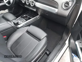 2022 Mercedes-Benz GLB 250 z VIN W1N4M4HB7NW173675, wystawiony jako IAAI lot #41744858 z przebiegiem 20 909 mil mil oraz . Historia ofert i sprzedaży dostępna na DreamBid. Obrazek 5.