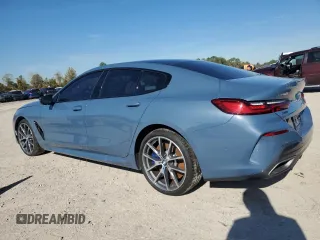 2022 BMW 8 Series M850i z VIN WBAGV8C08NCK07510, wystawiony jako Copart lot #84925344 z przebiegiem 16 955 mil mil oraz Szkody całkowita. Historia ofert i sprzedaży dostępna na DreamBid. Obrazek 2.