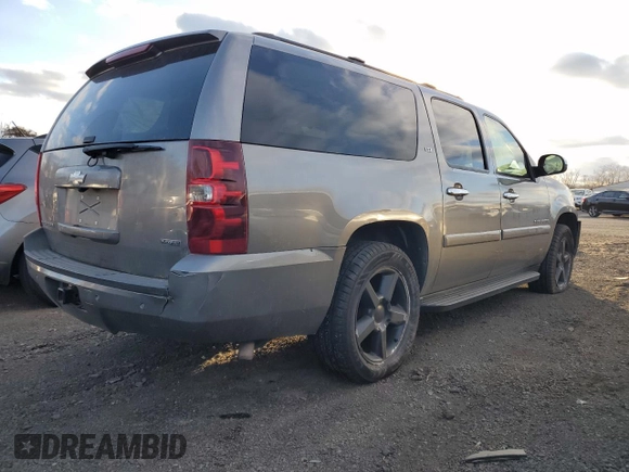 2008 Chevrolet Suburban LT w/2LT with VIN 3GNFK16348G184210, listed as a Copart auction lot 88484595 with 250,192 mi miles and Salvage Title. Bid and sale history available at carsss.com. Image 3.