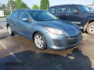 2010 Mazda 3 i Sport z VIN JM1BL1SFXA1315536, wystawiony jako IAAI lot #42274178 z przebiegiem 160 773 mil mil oraz . Historia ofert i sprzedaży dostępna na DreamBid. Obrazek 1.