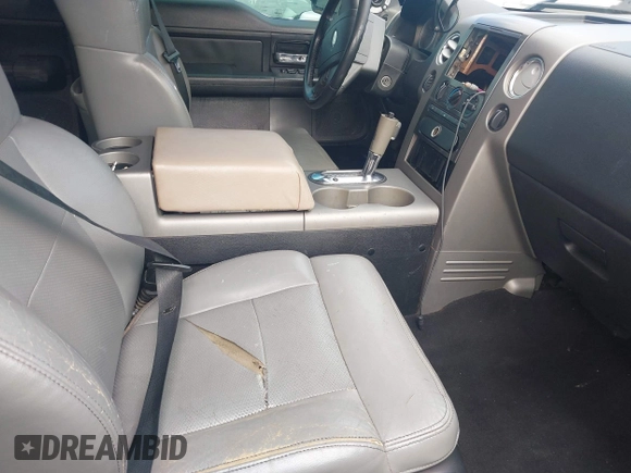 2004 Ford F-150 XLT с VIN 1FTPX14534KC07496, выставлен на аукционе IAAI как лот 42197284 с пробегом 295 293 миль миль и . История ставок и продаж доступна на DreamBid. Изображение 5.